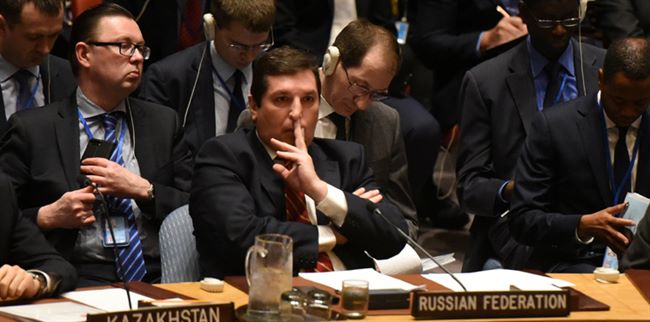 روسيا تحذر من عواقب وخيمة للضربات الأمريكية بسوريا وواشنطن تلوح بالمزيد