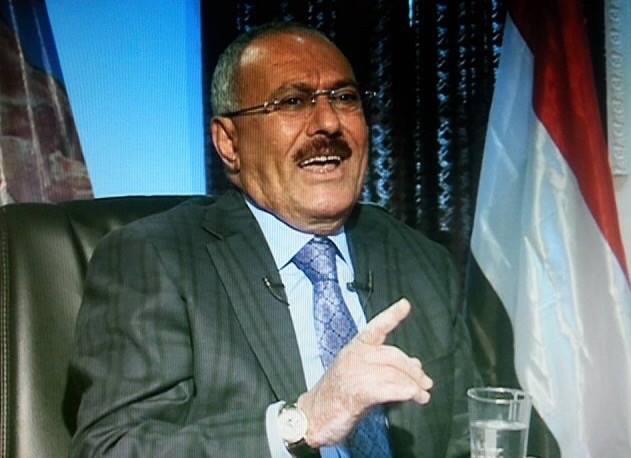 صحيفة:الحوثيون يوهمون ويبتزون الحرس الجمهوري لصالح في مرتباتهم