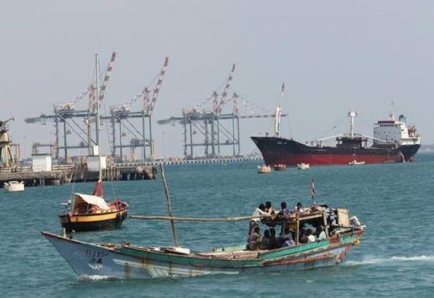 وكالة:قوات بحرية تعزز انتشارها قبالة اليمن بعد هجمات طالت سفنا تجارية 