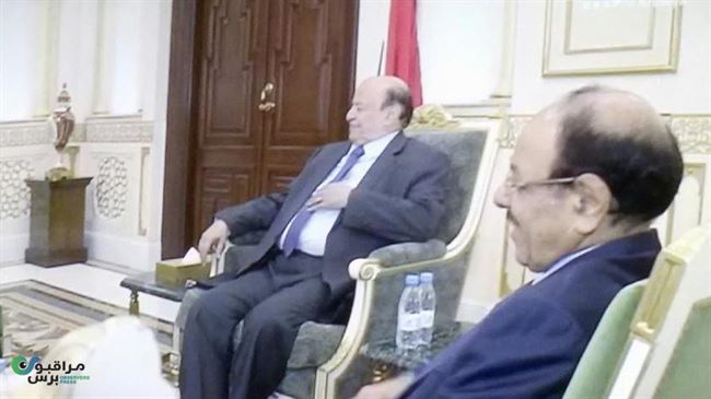 صحيفة عربية تكشف ماوراء التحركات المكثفة للرئيس اليمني ونائبة مؤخراً
