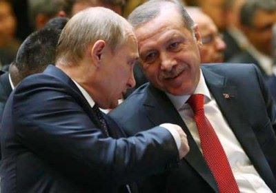 بوتين يهنئ أردوغان بالفوز في استفتاء يعزز سلطاته الدستورية بتركيا