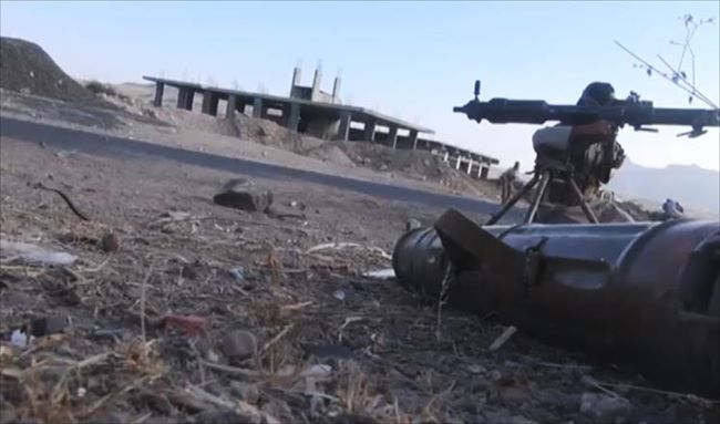 محافظ صعدة يعلن سيطرة الجيش اليمني باسناد من التحالف على بلدة بصعدة