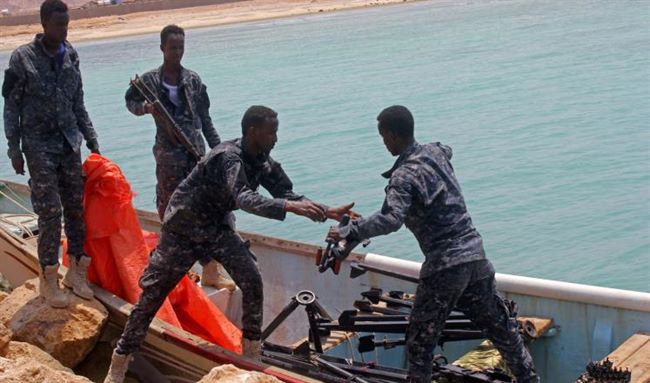 رويترز تكشف عن احتجاز إقليم صومالي قاربا محملا بالأسلحة من اليمن