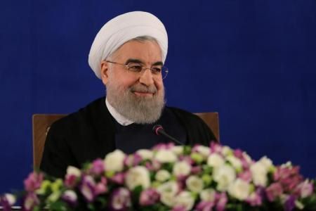 الرئيس الايراني يدعو لعلاقة أفضل لبلاده بالخليج في اتصال مع أمير قطير