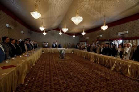 رويترز:الحوثيون يقولون إنهم مستعدون لاستئناف محادثات السلام بشرط