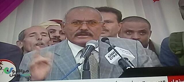 تلفزيون يفيد بمحاصرة الحوثيين لصالح ومنعه وقيادات حزبه من مغادرة صنعاء