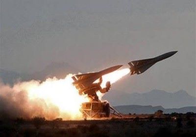 التحالف يعلن اعتراض صاروخ باليستي على بعد 65 كم من مكة المكرمة