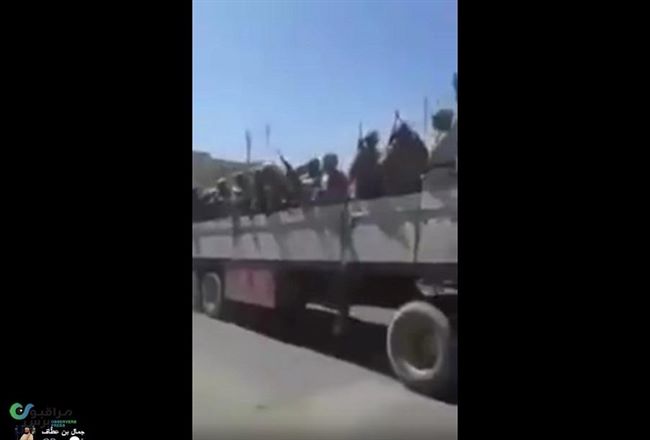 تلفزيون:قوات الشرعية تسيطر على أول مديريات الحديدة ومعسكر للحوثيين 