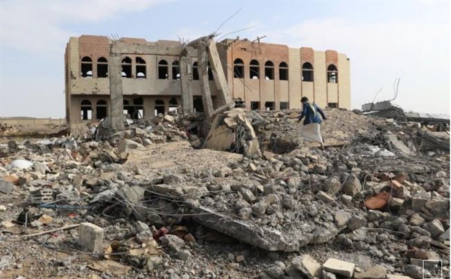 رويترز:سقوط عشرات القتلى بينهم أطفال في ضربات جوية للتحالف باليمن