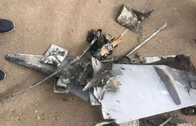 الارياني يعلن موقفه من الهجوم الحوثي على عرض عسكري بطائرة ايرانية مفخخة