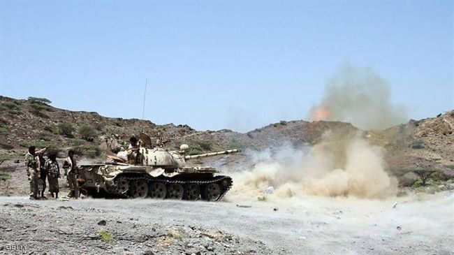 قناة إخبارية تفيد بتصاعد حدة المعارك بجبهات القتال في الضالع جنوبي اليمن