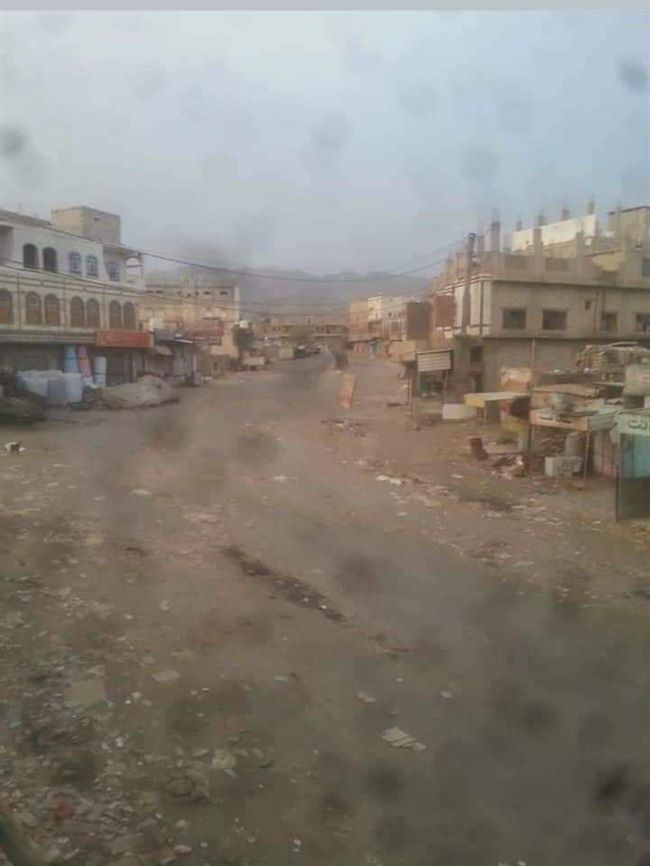 قناة فرنسية تكشف عن حوارب شوارع بين القوات الجنوبية والحوثيين غربي الضالع