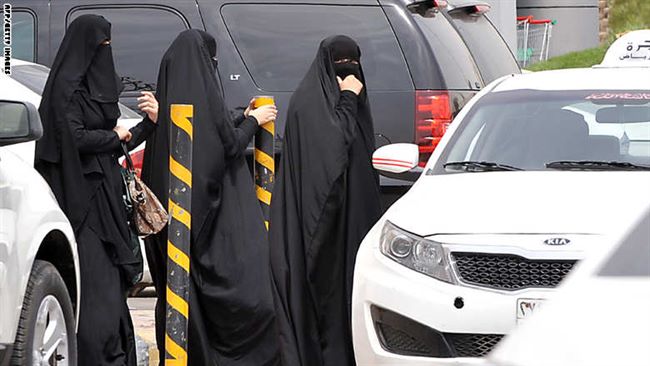 رويترز:السعودية ستبحث كيف يُستغل نظام وصاية الرجال بشكل سيء(تقرير)