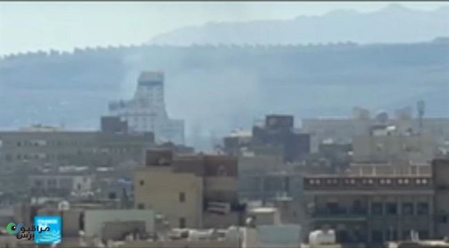 انتفاضة صنعاء أجبرت ايران على نقل كامل طاقم سفارتها إلى خارج اليمن