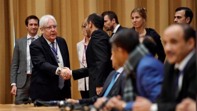 مكتب المبعوث الأممي يعلن تسليم وفدي المشاورات اليمنية بالسويد حزمة اتفاقات