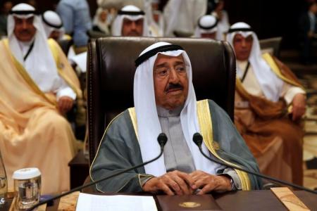 أمير الكويت يدعو لرأب الصدع الخليجي وحل الأزمة مع قطر عبر الحوار