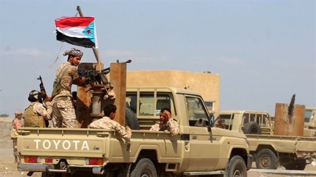 القوات اليمنية الشرعية تعلن انسحابها من ميناء سقطرى للانتقالي وتحمل السعودية المسؤولية