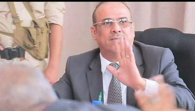 قصة تخوف وزير يمني من تصريحات صحفية ومطالبته باغلاق الكاميرا(فيديو)