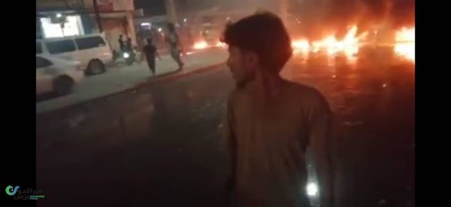 قتيل في تظاهرة بكريتر عدن تهتف بعودة حكومي الشرعية(فيديو وصور )
