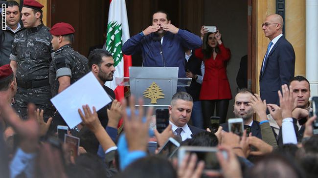 الحريري يعد مؤيديه بالبقاء ليكونوا خط الدفاع عن استقرار وعروبة لبنان