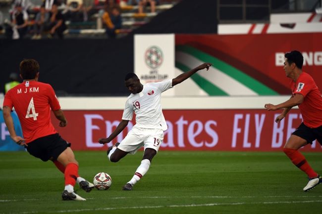 قطر تتاهل لأول مرة في تاريخها الى الدور قبل النهائي ببطولة كأس آسيا
