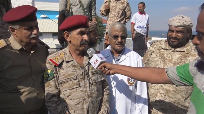 أول تعليق لمسؤول عسكري يمني بارز بعد نجاته من محاولة اغتيال بعدن