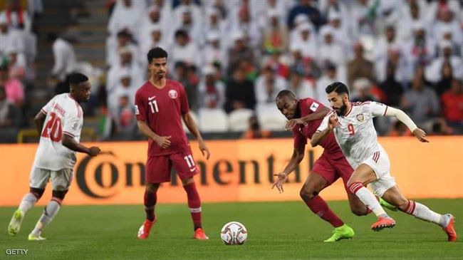 قطر تتقدم بهدفين على الامارات بالشوط الاول من مباراة نصف نهائي آسيا
