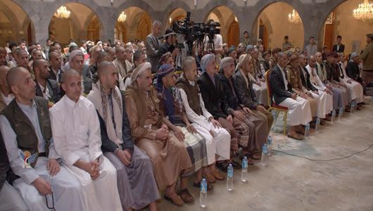صحيفة خليجية تكشف تفاصيل اتفاق بين الحكومة اليمنية والحوثيين برعاية أممية